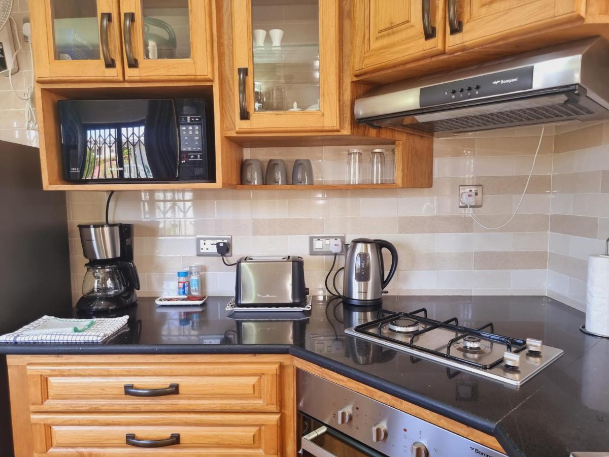 Drake Seaside Studio Apartments Bel Ombre ภายนอก รูปภาพ