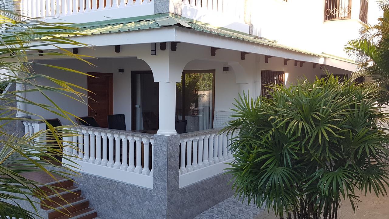 Drake Seaside Studio Apartments Bel Ombre ภายนอก รูปภาพ